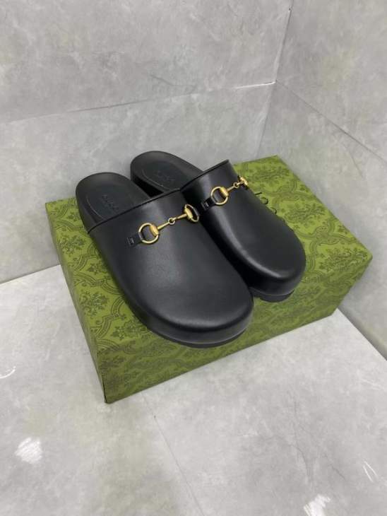 Picture of Gucci Slippers _SKUGuccisz36-47mnf01042309